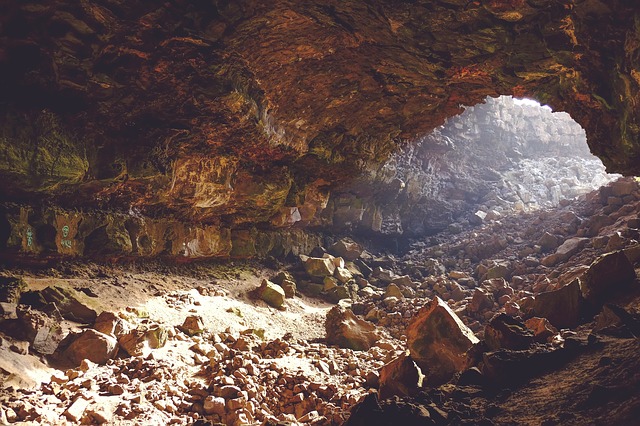 jeskyně v podzemí