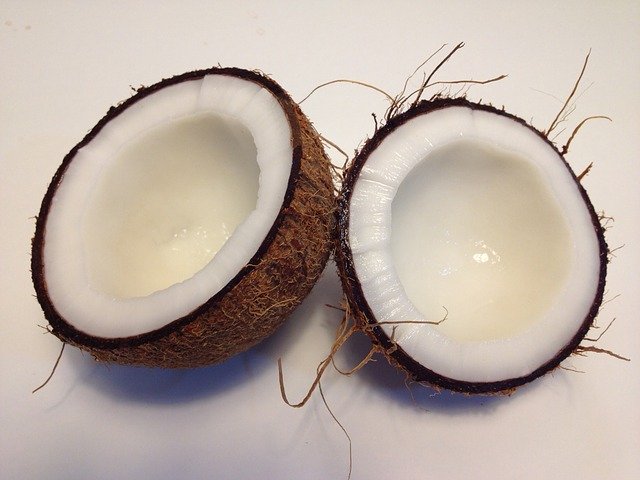 rozpůlený kokos